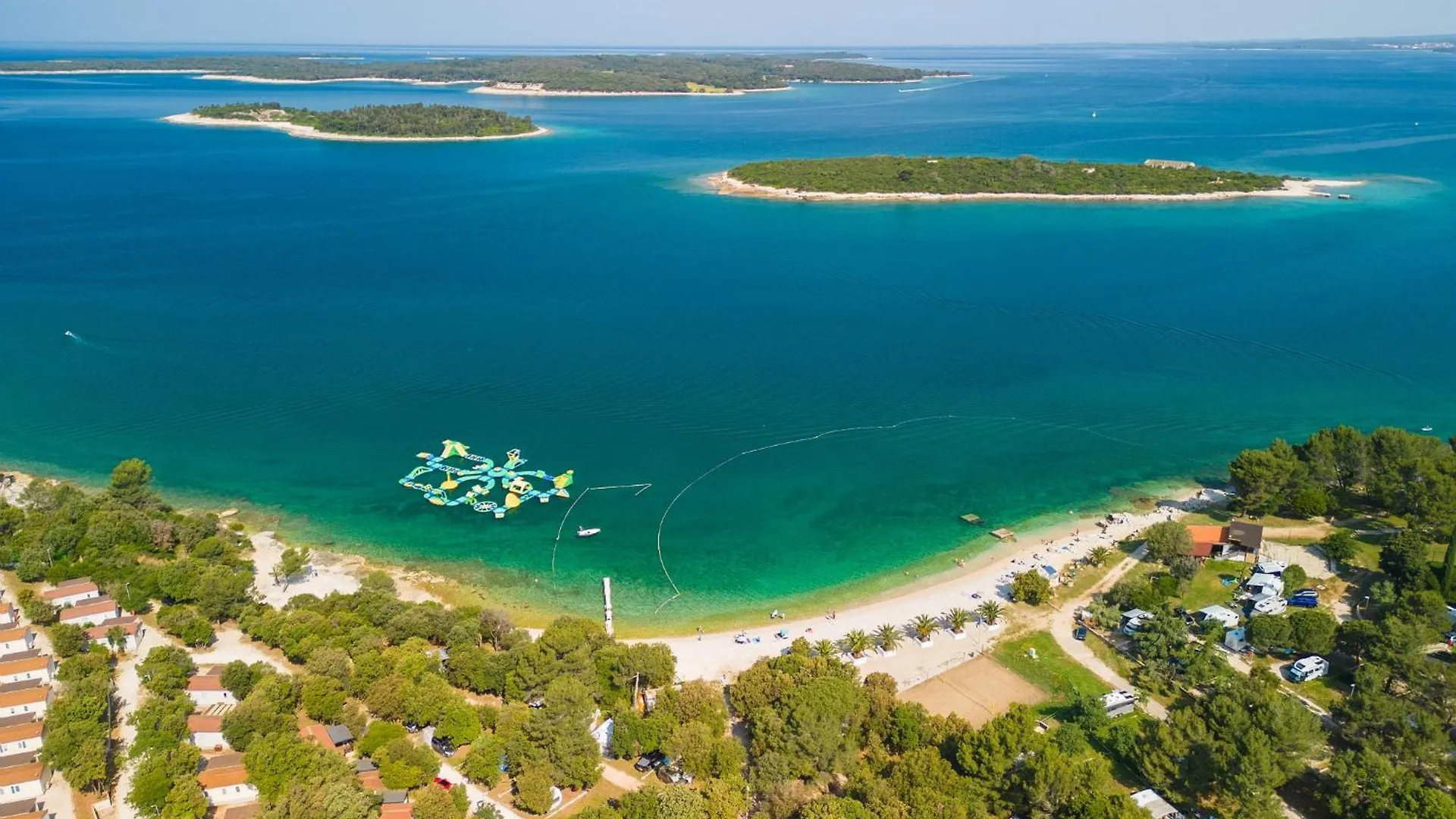 Eurocamp Mobilhomes At Brioni Sunny Campsite プーラ クロアチア
