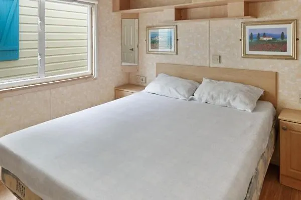 Eurocamp Mobilhomes At Brioni Sunny Campsite プーラ 0*,  クロアチア